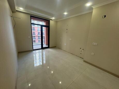 1 otaqlı yeni tikili - Binəqədi r. - 52 m²