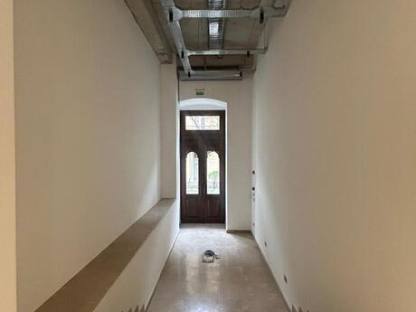 Obyekt - Sahil m. - 1050 m²