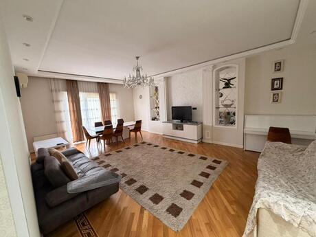 4-комн. новостройка - м. 28 мая - 137 м²