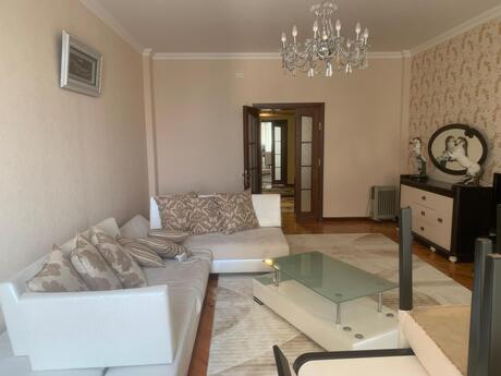3 otaqlı yeni tikili - 8 Noyabr m. - 120 m²