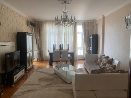 3 otaqlı yeni tikili - 8 Noyabr m. - 120 m²