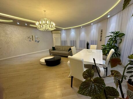 3 otaqlı yeni tikili - Şah İsmayıl Xətai m. - 150 m²