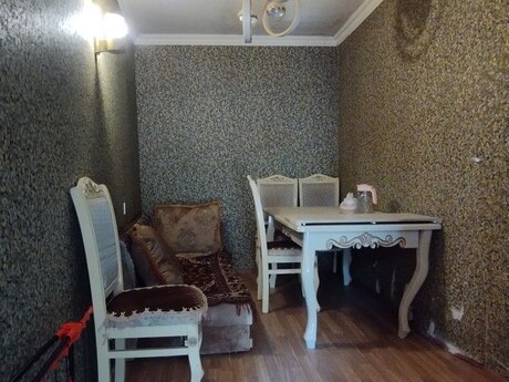 1 otaqlı köhnə tikili - İnşaatçılar m. - 30 m²