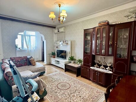 3 otaqlı köhnə tikili - Biləcəri q. - 70 m²
