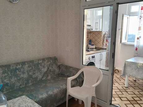 2 otaqlı köhnə tikili - Yeni Günəşli q. - 60 m²