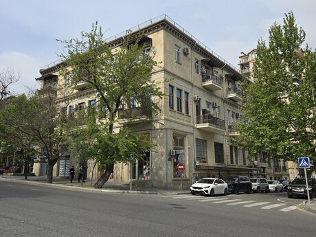 5 otaqlı ofis - Nizami m. - 150 m²