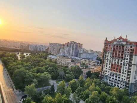 4-комн. новостройка - Насиминский  р. - 130 м²