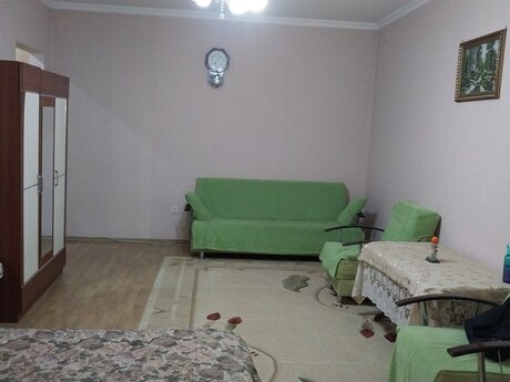 1 otaqlı köhnə tikili - Nizami m. - 40 m²