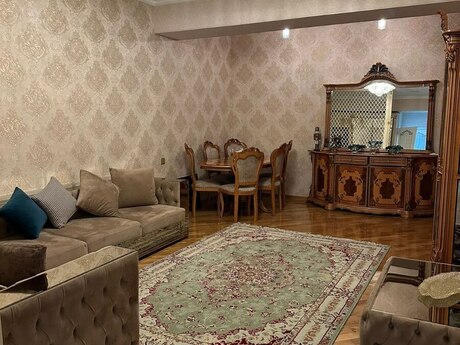 4 otaqlı yeni tikili - Elmlər Akademiyası m. - 150 m²