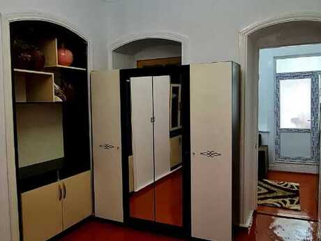 2 otaqlı köhnə tikili - 28 May m. - 50 m²