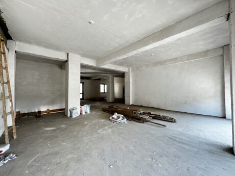 Obyekt - Ağ şəhər q. - 400 m²