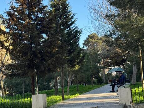 3 otaqlı köhnə tikili - İnşaatçılar m. - 74 m²