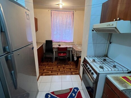 3 otaqlı köhnə tikili - Nəriman Nərimanov m. - 80 m²