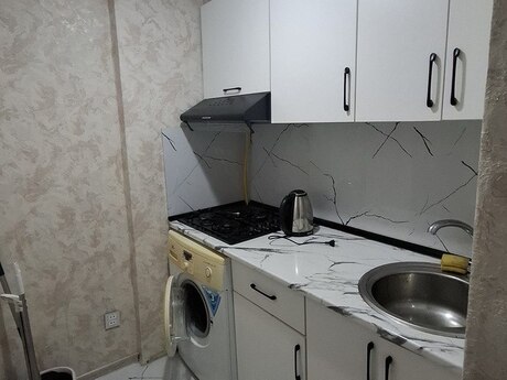 2 otaqlı köhnə tikili - Memar Əcəmi m. - 40 m²