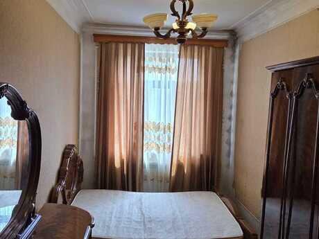 2 otaqlı köhnə tikili - Memar Əcəmi m. - 55 m²