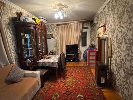 3 otaqlı köhnə tikili - İnşaatçılar m. - 55 m²