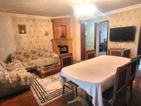 3 otaqlı köhnə tikili - Elmlər Akademiyası m. - 87 m²