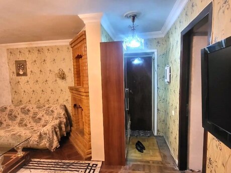 3 otaqlı köhnə tikili - Elmlər Akademiyası m. - 87 m²