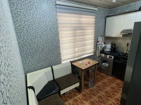 2 otaqlı köhnə tikili - Yeni Günəşli q. - 67 m²