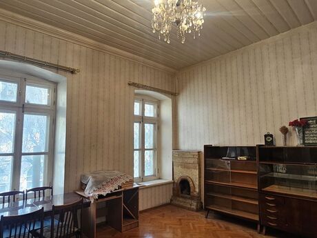3 otaqlı köhnə tikili - 28 May m. - 80 m²