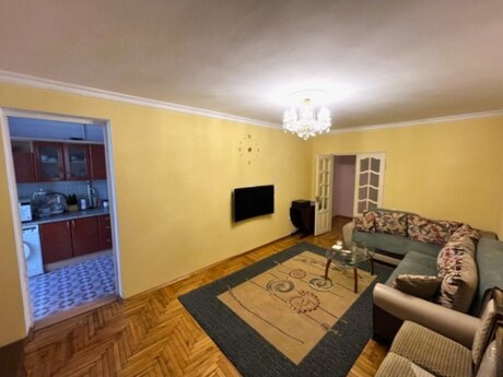 3 otaqlı köhnə tikili - Memar Əcəmi m. - 95 m²
