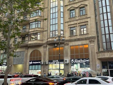 Elan №6101527 - Bakı, Sahil m., 3 otaqlı, 160 m²
