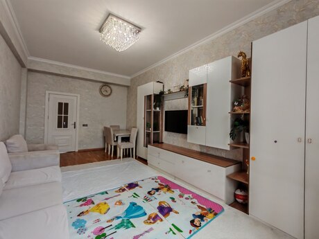 3 otaqlı yeni tikili - Avtovağzal m. - 100 m²