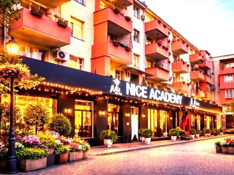 2 otaqlı köhnə tikili - Qara Qarayev m. - 50 m²