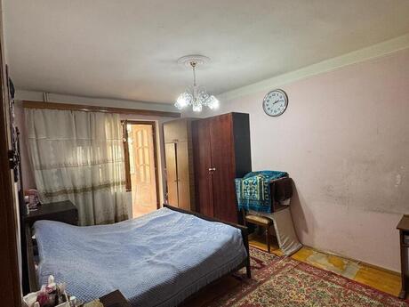 3-комн. вторичка - м. Ази Асланов - 70 м²