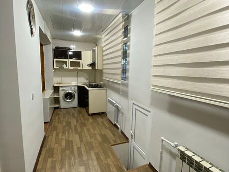 4 otaqlı köhnə tikili - İnşaatçılar m. - 100 m²
