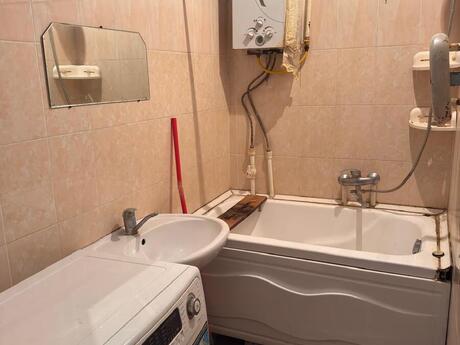 3 otaqlı köhnə tikili - Əhmədli m. - 70 m²