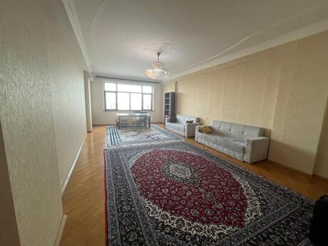 4 otaqlı yeni tikili - Elmlər Akademiyası m. - 214 m²