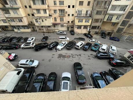 4 otaqlı yeni tikili - Elmlər Akademiyası m. - 214 m²