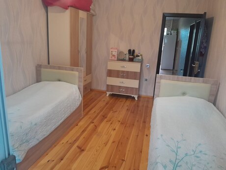 3 otaqlı köhnə tikili - Köhnə Günəşli q. - 90 m²