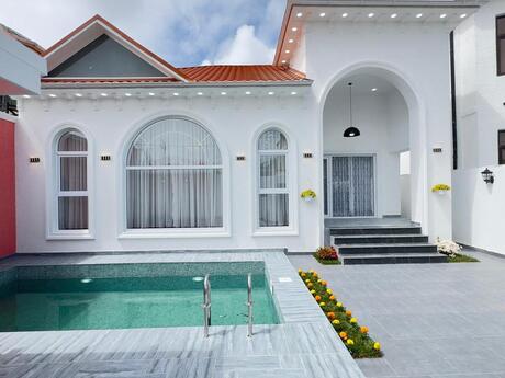 4 otaqlı həyət evi/bağ evi - Buzovna q. - 140 m²