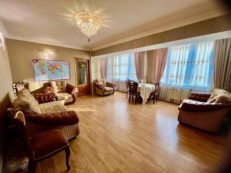 3 otaqlı köhnə tikili - 28 May m. - 85 m²