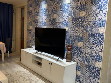 3 otaqlı yeni tikili - İnşaatçılar m. - 72 m²