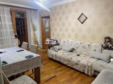 2 otaqlı köhnə tikili - Qara Qarayev m. - 42 m²