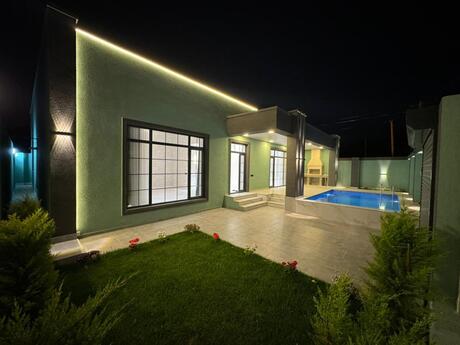 4 otaqlı həyət evi/bağ evi - Şüvəlan q. - 160 m²