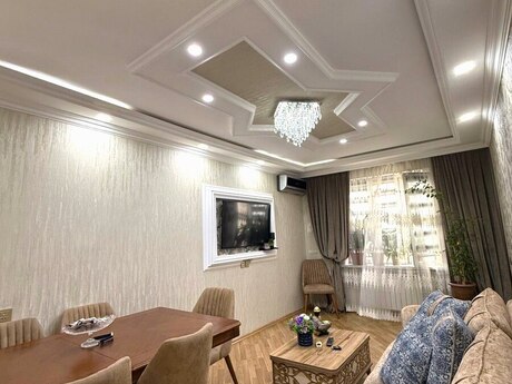 3 otaqlı köhnə tikili - Azadlıq Prospekti m. - 90 m²