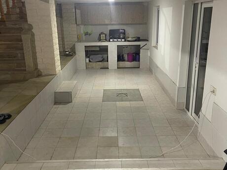 5 otaqlı həyət evi/bağ evi - Yeni Ramana q. - 240 m²