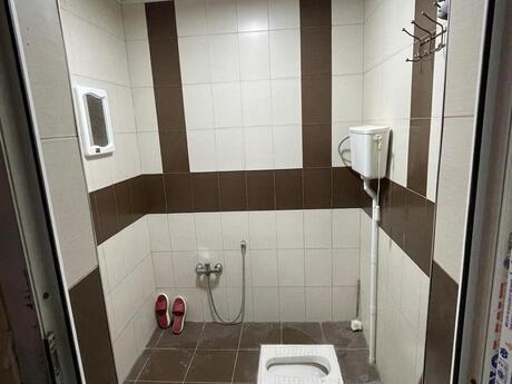 5 otaqlı həyət evi/bağ evi - Yeni Ramana q. - 240 m²
