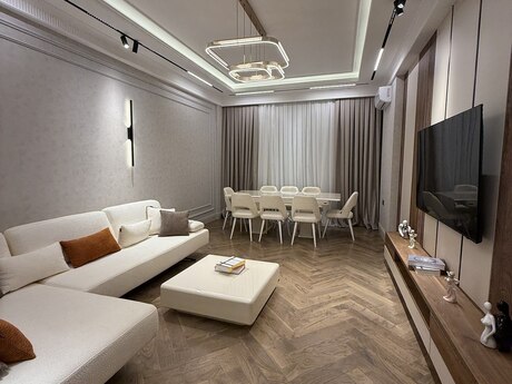 Elan №6101815 - Bakı, Elmlər Akademiyası m., 3 otaqlı, 120 m², 15/17 mərtəbə