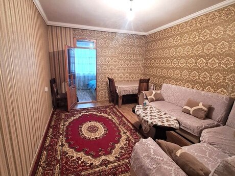 2 otaqlı köhnə tikili - Qaraçuxur q. - 43 m²
