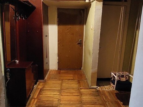 3 otaqlı köhnə tikili - Yeni Günəşli q. - 80 m²