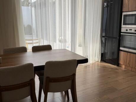 4 otaqlı həyət evi/bağ evi - Mərdəkan q. - 150 m²