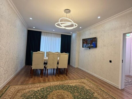 4 otaqlı həyət evi/bağ evi - Hökməli q. - 200 m²