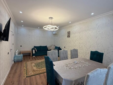 4 otaqlı həyət evi/bağ evi - Hökməli q. - 200 m²