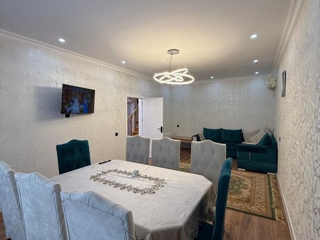 4 otaqlı həyət evi/bağ evi - Hökməli q. - 200 m²