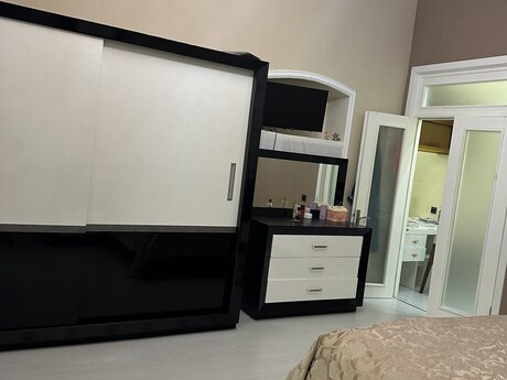 2 otaqlı köhnə tikili - Yasamal q. - 74 m²